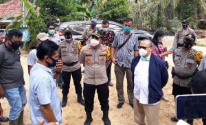 Kapolres Muaro Jambi Kawal Kementrian ESDM RI Datangi Lokasi Pengeboran Sumur Ilegal