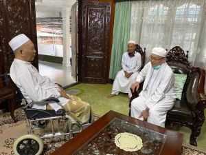 Usai Shalat Subuh, Cek Endra Sowan ke Ulama Sebrang Guru Najmi Qadir