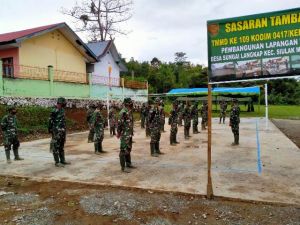 Ingatkan Satgas Semangat di Minggu Terakhir TMMD, Letda Inf David: Bekerjalah dengan Ikhlas
