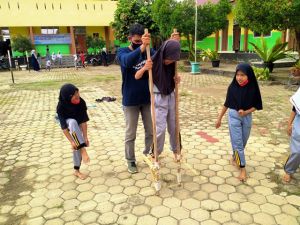 Dosen Universitas Jambi Pelopori Agen Penggerak Permainan Tradisional