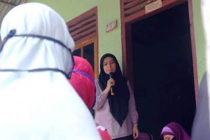 Ratu Munawaroh Sambangi Bajubang, Warga Berikan Doa Terpilih di Pilgub Jambi