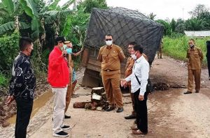 Tinjau Jalan Rusak di Kumpeh Ulu, Ketua DPRD Edi : Kami Minta Alkal Atasi