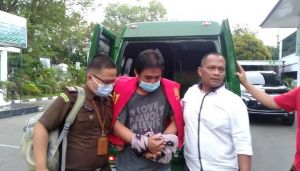 Buron Kasus UIN STS Tertangkap di Bogor Tiba di Jambi