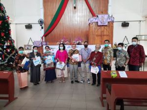 Natal di Pandemi Covid-19, WOM Finance Bagikan Kasih Natal Serentak di 14 Kota