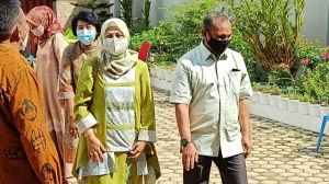 Wujudkan kebersamaan, Danrem 042/Gapu Anjangsana ke Kediaman anggota yang Merayakan Natal