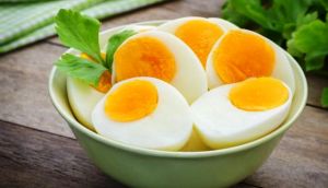 Makanan dan Minuman Ini Bisa Bikin Bahagia, Ada Teh Hijau dan Telur