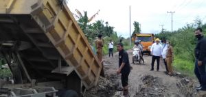 Jalan Sabak Rantau Rasau Kritis, IW: Wajar, Orang Sehat Saja Bisa Sakit Kalau Begini