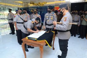 Mutasi di Polri, Kabaharkam Pimpin Sertijab 5 Pejabat Utama Jajaran