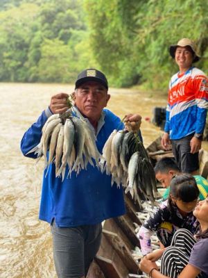 Panen Ikan di Sungai Batang Tebo Mulai Berlimpah, Warga: Terimakasih Pak Kapolda