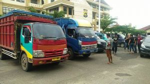 12 Ton Minyak Ilegal hingga 5 Unit Mobil dari Bungku Diangkut ke Polda Jambi