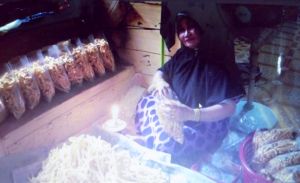 Usaha Kerupuk Kletek Terpaksa Turunkan Produksi, Agar Tetap Bertahan Ditengah Pandemi