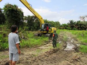 Pra TMMD ke-110, Kompak bersama TNI, Warga Antusias Buka Jalan Baru
