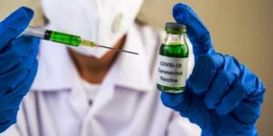 Cara Mengurangi Efek Samping Vaksin COVID-19 Menurut Dokter