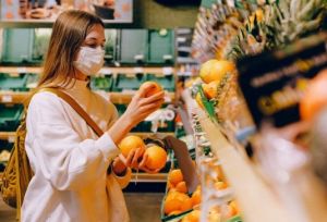 Siapa Bilang Virus Corona Menular lewat Makanan? Simak Penjelasan Pakar