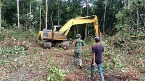Pra TMMD di Desa Sungai Terap, Pembukaan Jalan Sudah Capai 30 Persen