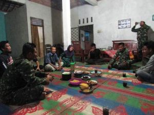 Ketua RT di Desa Sungai Gelam Sambut Satgas TMMD Usai Keluarkan Eskavator