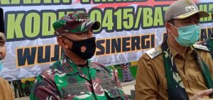 Apresiasi Kinerja TMMD di Sungai Terap, Danrem Ingatkan Tetap Patuhi Protokol Kesehatan