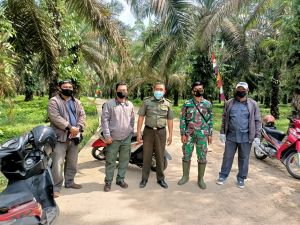 Satgas TMMD dan KPHP Sosialisasi Cegah Karhutl ke Warga Sungai Terap