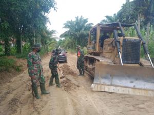 Satgas TMMD 110 Kodim 0415/BTH di Mekar Jaya Selesaikan Pembukaan Jalan 20 Persen