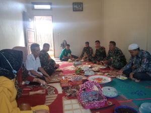 Satgas TMMD Kodim 0415/Batanghari Penuhi Undangan Arisan Warga Mekar Jaya