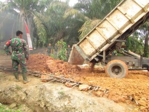Penimbunan Tanah di Galar Terkendala Hujan