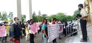 Aliansi Petani Demo WKS ke Gedung DPRD Provinsi Jambi Soal Lahan 623 HA di Betara