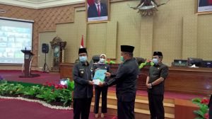 Maulana Sampaikan LKPJ Tahun 2020: APBD Turun Akibat Covid-19, Tapi Tak Signifikan