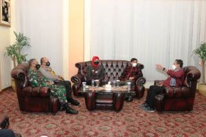 Menteri KKP ke Jambi, Ketua DPRD Provinsi Edi Minta Pemprov Cari Solusi Masalah Budidaya Ikan Jambi