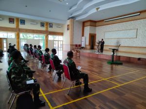 Tingkatkan Keimanan, Umat Nasrani Warga Korem 042/Gapu Gelar Kebaktian