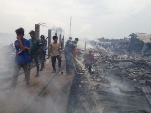 Innalillah...Si Jago Merah Mengamuk di Mendahara Tengah, 109 Rumah Terbakar