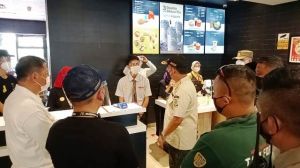 McDonald's Disegel Satpol-PP Kota Jambi