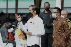 Vaksinasi Massal di Bekasi Jadi Percontohan Nasional