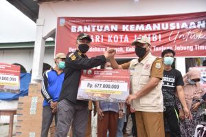 Fasha Salurkan 677 Juta Donasi Kota Jambi Peduli untuk Mendahara Tengah