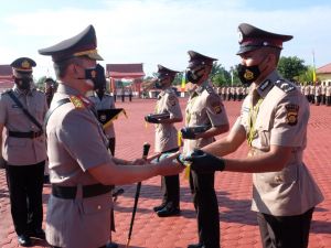 216 Bintara Polri SPN Polda Jambi Dilantik, Anak Petani Jadi Lulusan Terbaik 