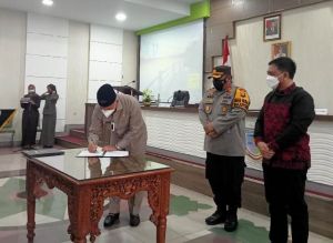 Pemkot Jambi Tandatangani MoU Dengan Kantor Pos, Surat Tilang Elektronik Diantar Langsung Ke Alamat