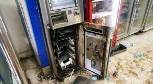 ATM BCA di Indomaret Simpang Rimbo Jambi Dibobol