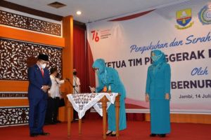 Ketua PKK Resmi Dikukuhkan, Ini Pesan Gubernur Jambi