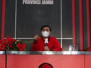 Reses di Kota Jambi, Ketua DPRD Provinsi Edi Harap Seluruh Warga Jadi Satgas Covid Bagi keluarganya