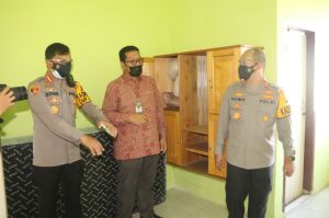 Kapolda Jambi Cek Tempat Isolasi Pasien Covid-19 hingga Suport Warga Isoman di Pall Merah