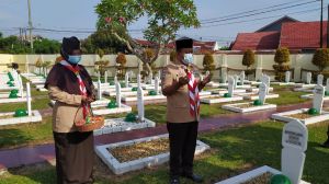 Jelang Hari Jadi Gerakan Pramuka, Maulana Ziarah Makam Pahlawan