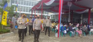 Hari Kedua Vaksinasi di Yello Hotel Akhirnya Berjalan Tertib, Polda Jambi : 1.781 Orang Tervaksin