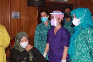 Vaksinasi Mulai Sasar Ibu Hamil di Tanjab Barat, Umi Dhilah Sadat: Ada 502 Orang akan Disuntik