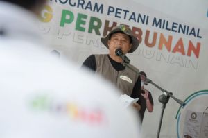 Uu Ruzhanul Luncurkan Rintisan Usaha Petani Milenial Bidang Perkebunan