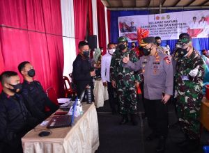 Bersama Panglima Tinjau Vaksinasi di Sumut, Kapolri Optimis Target Presiden Jokowi Tercapai