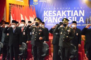 Danrem 042/Gapu Bersama Forkopimda Jambi Ikuti Upacara Hari Kesaktian Pancasila Virtual