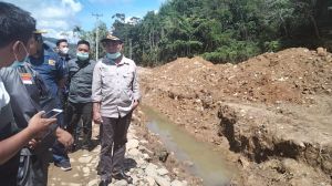 Mashuri Kesal Akses Jalan Tabir Untuk Masyarakat Diduga Dirusak untuk PETI