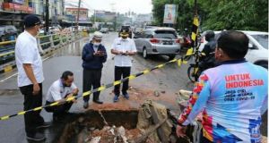 Oprit Jembatan di Jalan Gajah Mada Jelutung Tergerus Air, PUPR Provinsi Jambi : Kini Diperbaiki