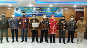 Ketua DPRD Tanjab Barat Hadiri Penyerahan Piagam Opini WTP