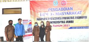 FE Unja Gelar Pelatihan Sistem Pengelolaan Persediaan Bahan Habis Pakai di Pasar Karmen Kerinci 