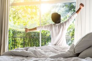 Benarkah Bangun Pagi Membuat Lebih Bahagia?